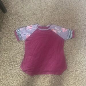 Women's Floral Sleeve Tee - Purple and Pink